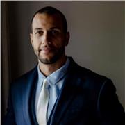 Help for professionals and young adults wanting to learn the English language